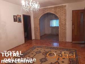 KUĆA - PETROVARADIN - SADOVI - 270m2 - 257500 evra