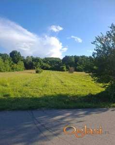 Prodajem plac Modrica-Krusevac