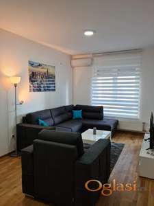 Moderan dvosoban stan u kompleksu Avenija Garden!