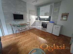 Klinički centar-1.5 stan