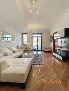 Hram, Lux, uknjižen, odmah useljiv ID#3309