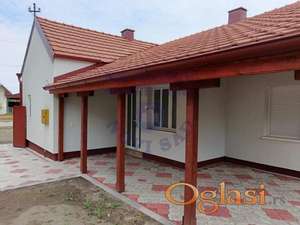 Porodična kuća, trosobna, 142m2, Šajkaš