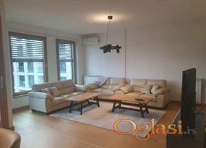 Izdavanje stanova Blok 65-Trosoban lux stan,garaza