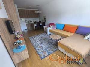 MODERAN DVOSOBAN PET FRIENDLY STAN SA PARKINGOM NA TELEPU