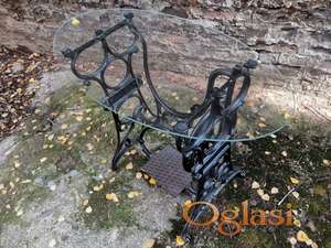 Retro sto od šivaće mašine ovalni