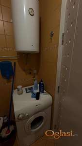 Jednoiposoban namešten stan