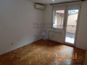 Dvosoban stan na Grbavici.