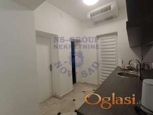 Garsonjera u centru,59m2