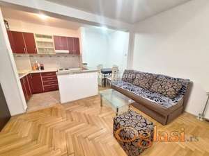 NAMEŠTEN DVOSOBAN STAN 42M2 KRALJA PETRA, BLIZU SAJMA, BULEVARA, STANICE, 300EU