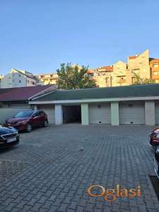 Izdajemo GARAZU 15m Nova Detelinara. Rumenačka ulica u dvorištu