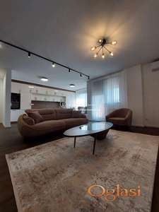 Izdavanje stanova Beograd Vracar-Cetvorosoban nov stan,garaza