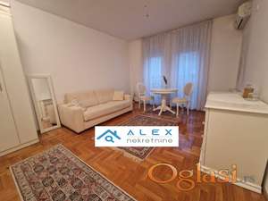 Odlična garsonjera na Bulevaru Evrope