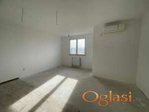 MIŠELUK PRODAJE SE NOVA GARSONJERA