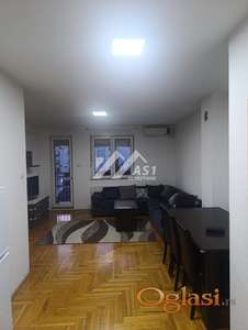 IZDAJE SE TROSOBAN STAN NA NOVOJ DETELINARI ID#6476