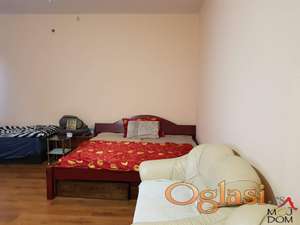 Odmah useljivo IZDAJEM STAN 70 m2 samo 350€