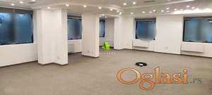 Renoviran poslovni prostor u strogom centru ID#7754