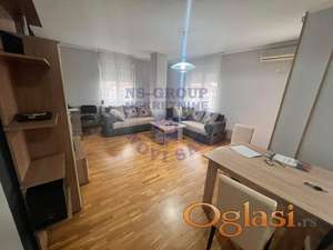 VEOMA KOMFORAN TROSOBAN STAN ODLICNOG RASPOREDA!