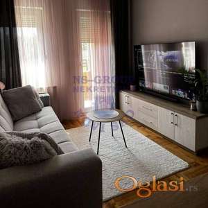Predstavljamo vam lepo namešten dvosoban stan na Bulevaru Evrope.