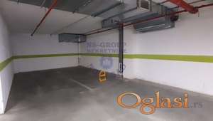 Izdaje se garažno mesto u blizini Socijalnog