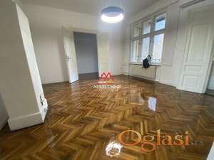 Salonski trosoban stan - 136m2 - Beogratski Kej