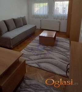 Kompletno nameštena garsonjera od 27m² u Centru
