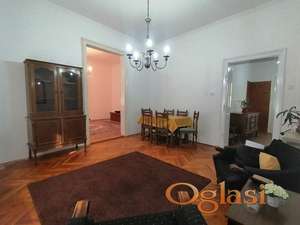 Namešten trosoban salonski stan 81m2 - centar