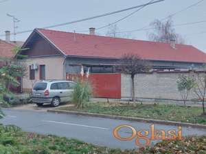 Prodaje se porodična kuća