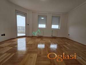 Kompletno renoviran jednoiposoban stan od 43m2 na Novom naselju 