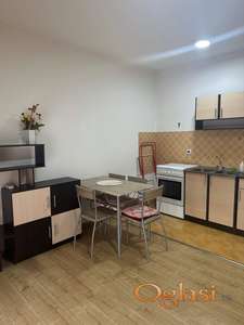 BULEVAR ĆIRPANOVA NAMEŠTENA GARSONJERA!!! MALI TROSKOVI!!!