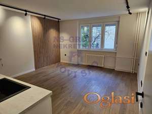 Kompletno renoviran trosoban stan u blizini Železničke stanice