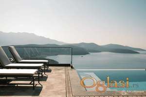 Vila sa 3 spavaće sobe i bazenom u The Peaks – Luštica Bay