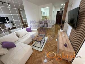 Komforan jednoiposoban stan na Grbavici! LUX!