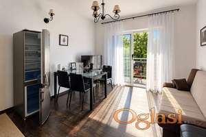 Dvosoban stan na prodaju u Baošićima, Herceg Novi – 50 m², terasa