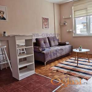 Izdaje se kompletno nameštena garsonjera površine 22m² na Novom naselju