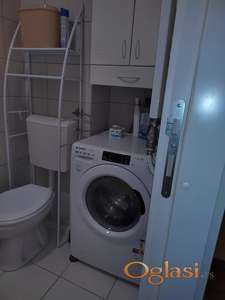 Vlasnik izdaje trosoban 75m2  Beograd Vozdovac naselje Stepa