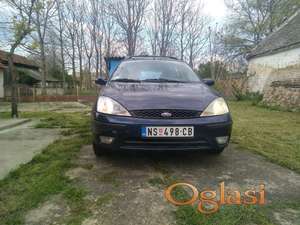 vikend sniženje - 2002 Ford Focus 1,6 plin - benzin