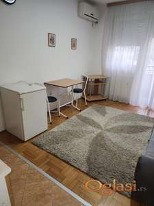 Izdajem garsonjeru u Novom Sadu