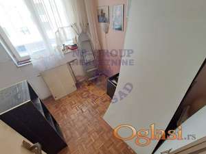 Jednoiposoban stan za renoviranjem odličan za investiciju!