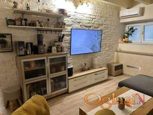 CENTAR RENOVIRAN NOV NAMESTEN STAN 118000E UKNJIZENO
