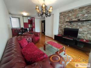 Stari grad, Bajlonova pijaca, Venizelosova, 78m2