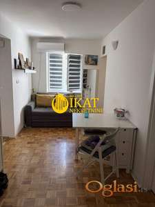 Stan u centru, Dečanska 44m2, dvoiposoban stan ID#5129