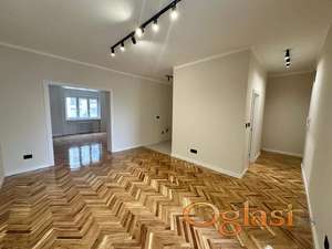 Dvosoban, kompletno renoviran salonski stan u ulici Petra Drapšina