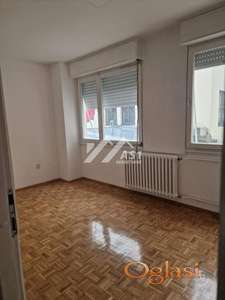 IZDAJE SE PETOSOBAN STAN NA LIMANU I ID#6453