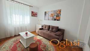 STAN - NOVI SAD - CARA DUŠANA - 25m2 - 84000 evra