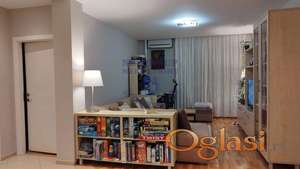 Novo Naselje-Bistrica. Ako tražite komforan porodičan stan za život Vas i Vaše porodice ovo je taj stan.