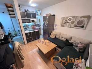 Dvosoban  stan na Detelinari.