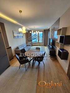 Blok 65 Zeptera, lux, 2.5, namešten ID#9773