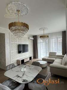 Izdavanje luksuznog trosobnog stana Sole – Beograd na vodi, pogled na Galeriju i park