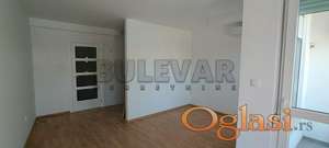 Izdaje se stan na Bulevaru Nemanjića