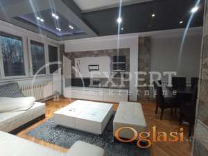 Izdaje se stan na Bulevaru Nemanjića